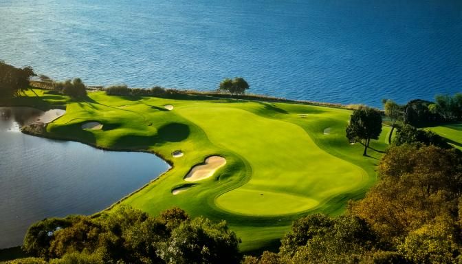 Lake golf course